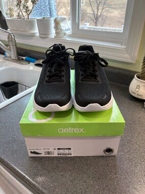 Aetrex Danika Black & White Women's Athletic Shoes